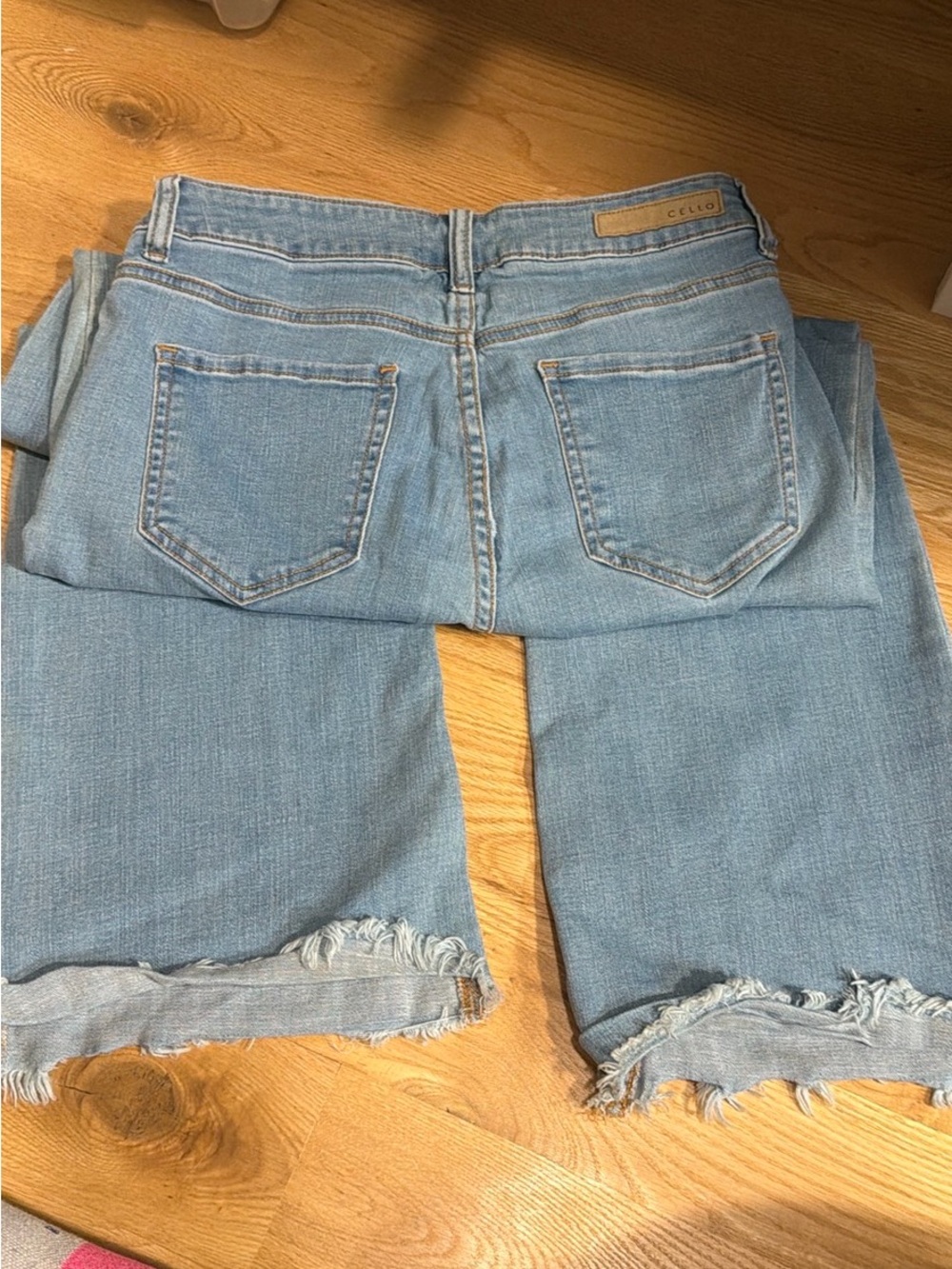 CELLO HIGH RISE FLARE JEANS Size 9